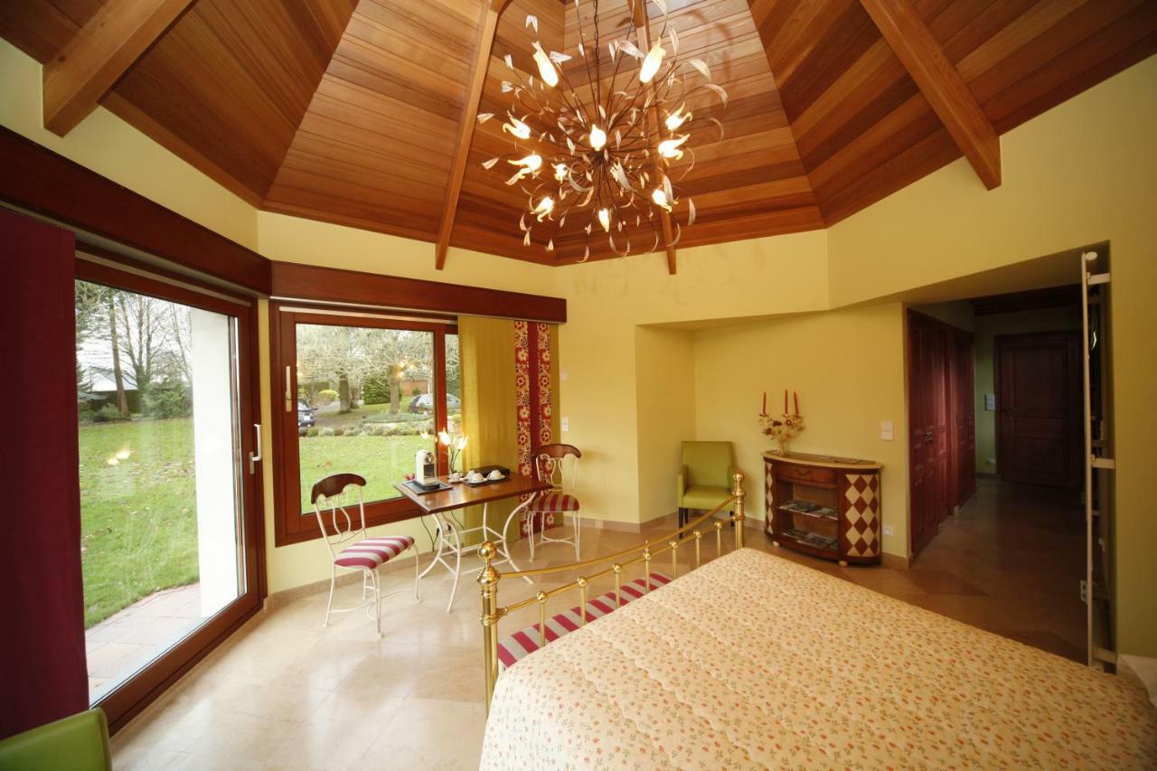 La Coulonniere Bed and Breakfast Wismes Rum bild